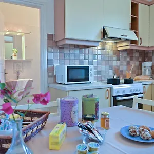  Holiday home Ireni Waterfont